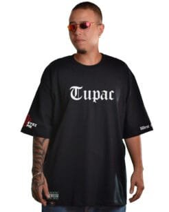 Camiseta negra West Side – Estilo clásico del hip-hop.