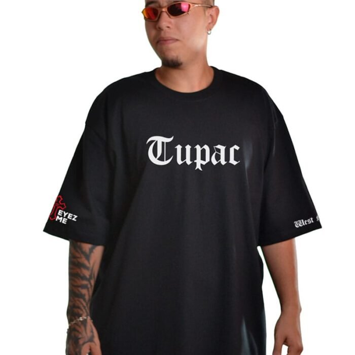 Camiseta negra West Side – Estilo clásico del hip-hop.